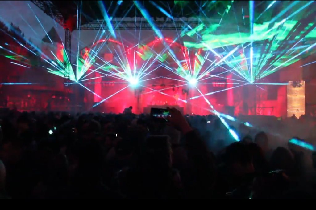 Lasershow Extrema Outdoor Belgium Mainstage.